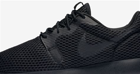 Women's Nike Roshe One Breathe 'Triple Black'. Nike SNKRS